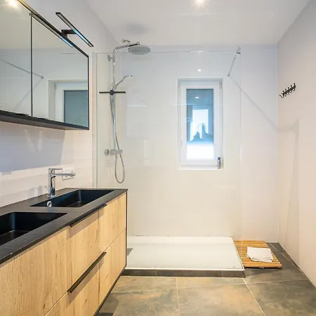 Intimiste Avec Jacuzzi - Proche Europa Park *