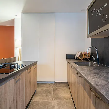 Intimiste Avec Jacuzzi - Proche Europa Park Apartman *