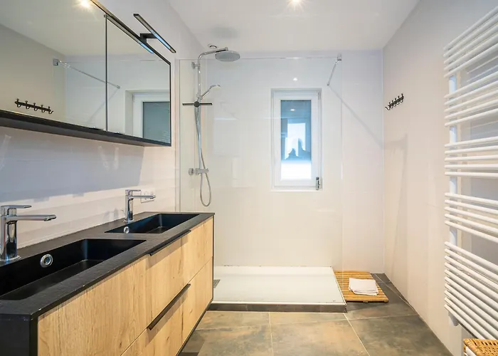 Intimiste Avec Jacuzzi - Proche Europa Park *